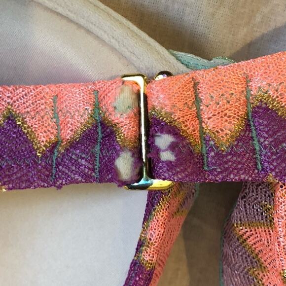 Victoria’s Secret Pink Blue Purple Knit Halter Bikini Top Swimsuit Size 34D - Picture 7 of 7